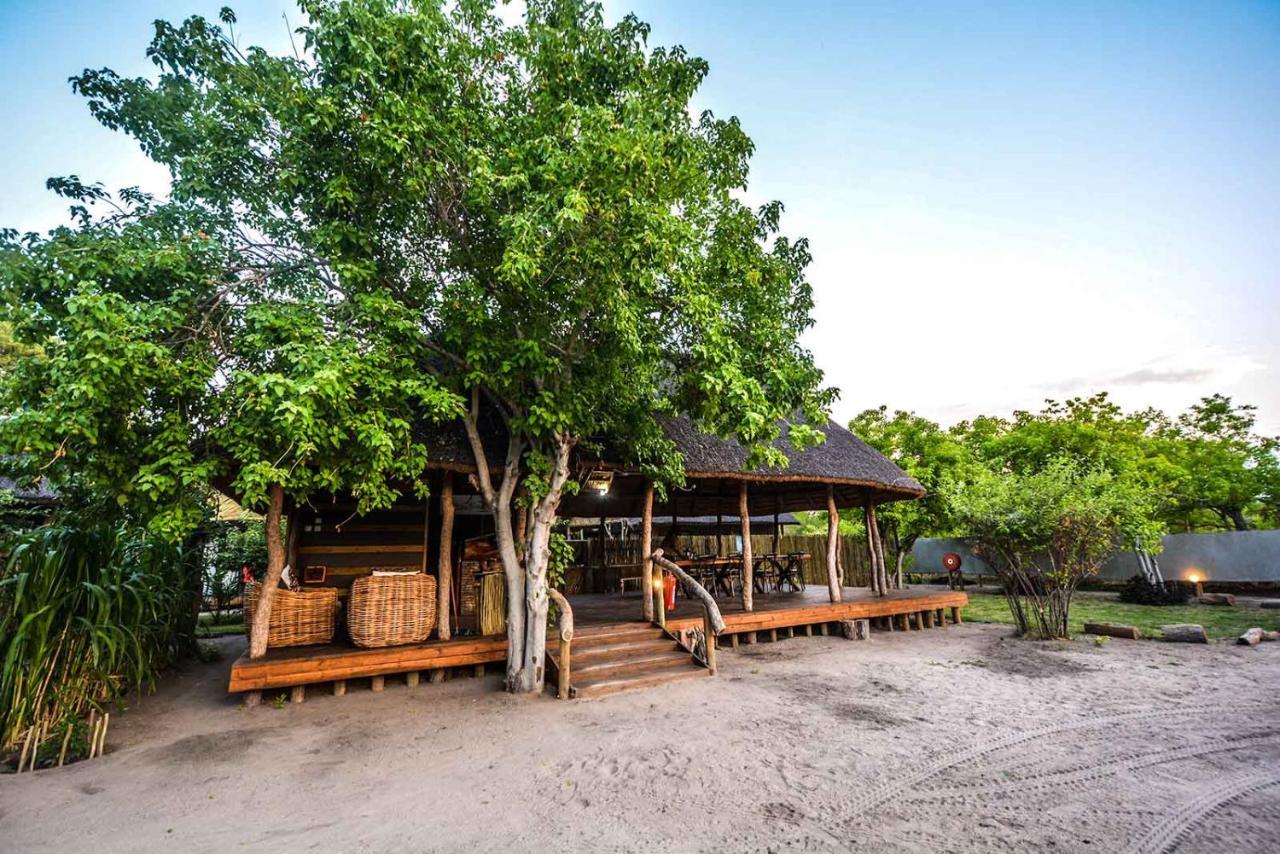 African Excursions Guest House Khwai エクステリア 写真