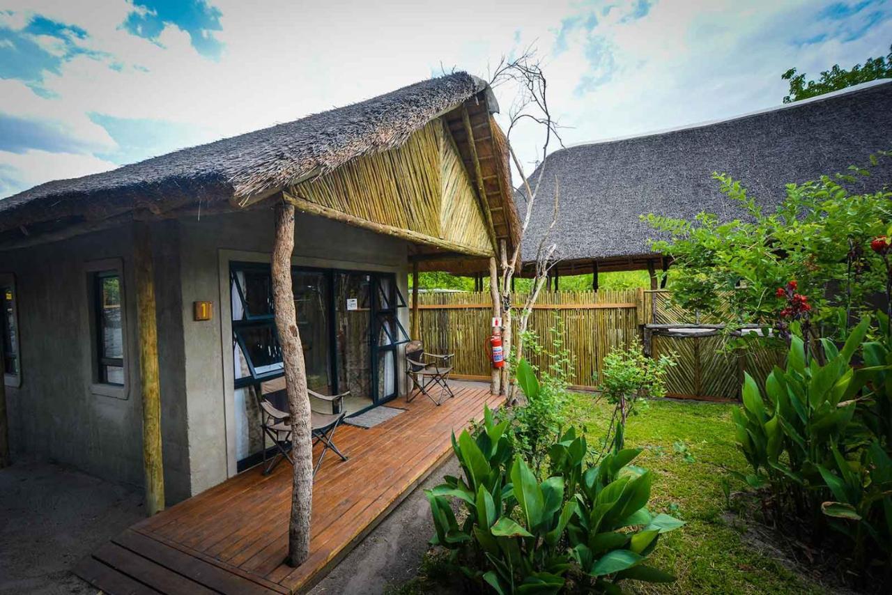 African Excursions Guest House Khwai エクステリア 写真