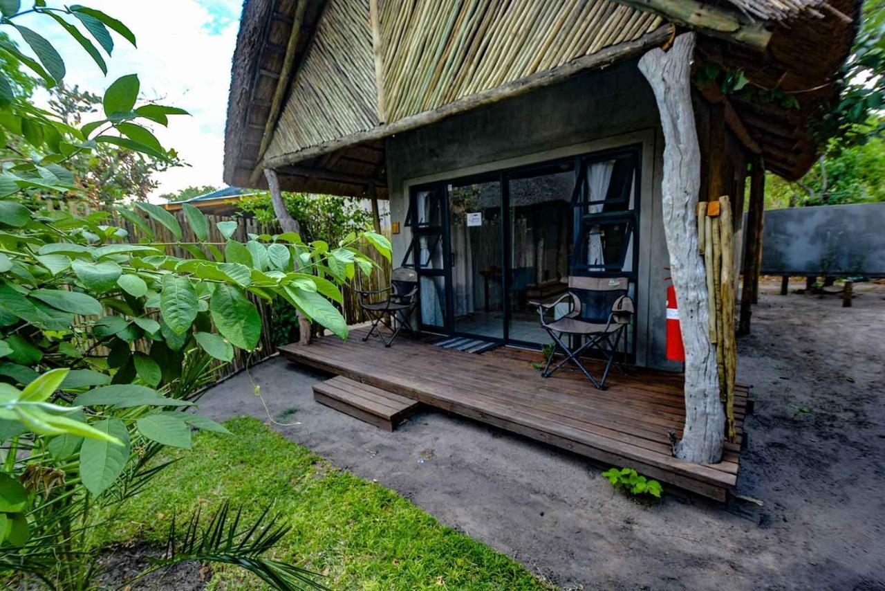 African Excursions Guest House Khwai エクステリア 写真