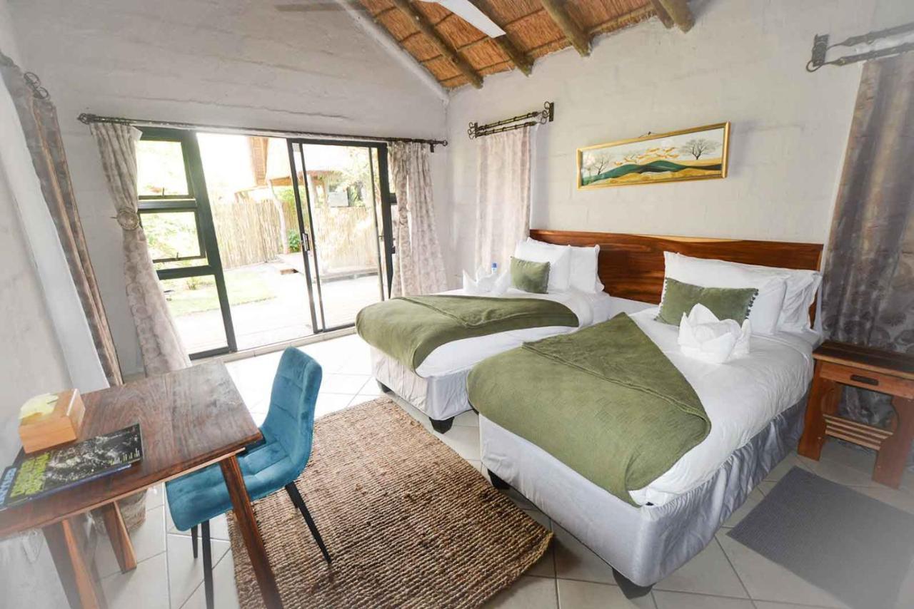 African Excursions Guest House Khwai エクステリア 写真