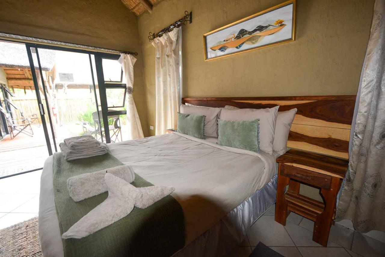 African Excursions Guest House Khwai エクステリア 写真