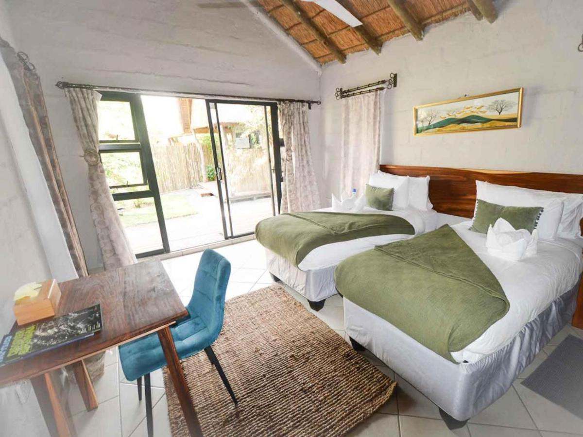 African Excursions Guest House Khwai エクステリア 写真