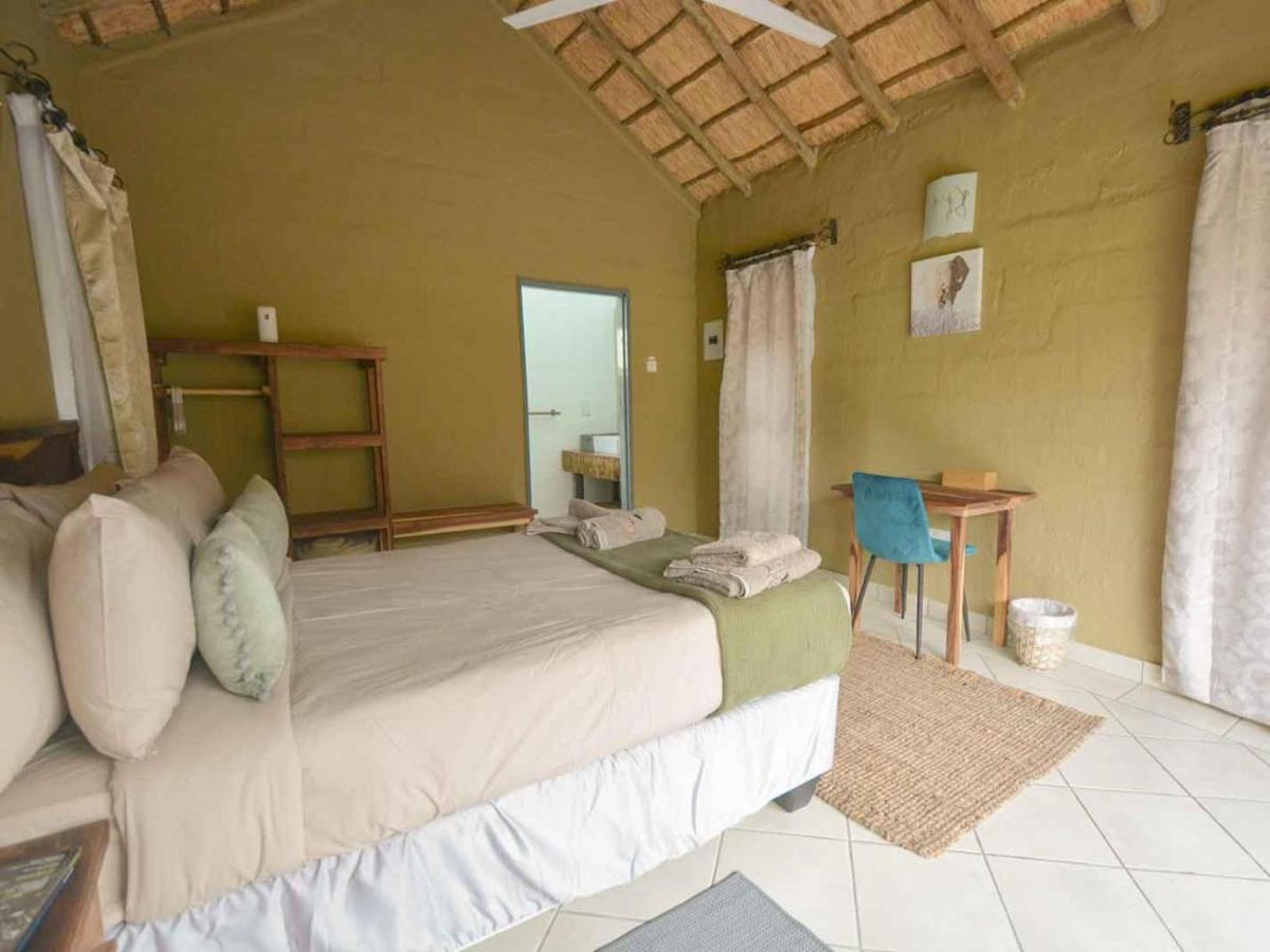 African Excursions Guest House Khwai エクステリア 写真